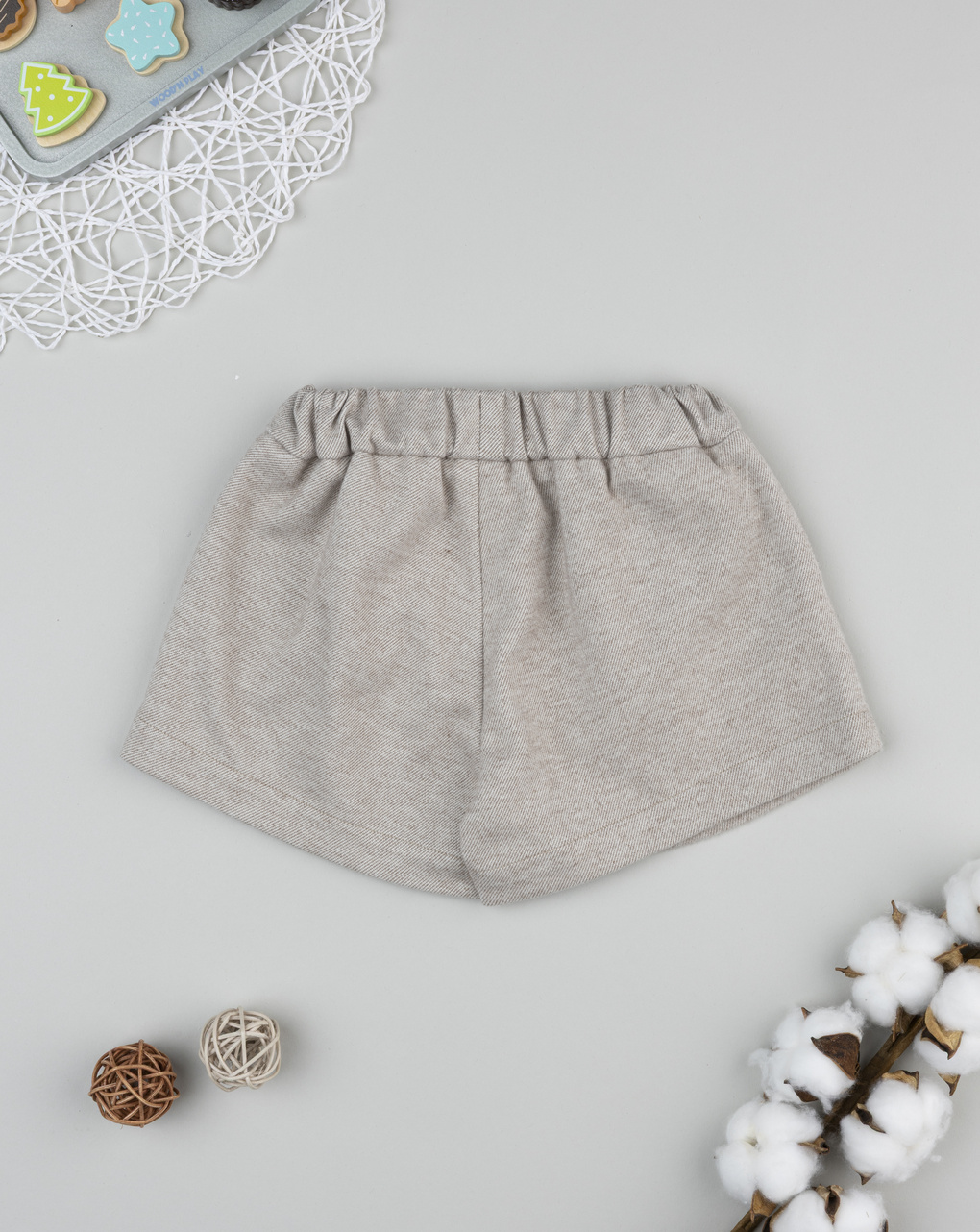 Shorts bimba beige cuori strass