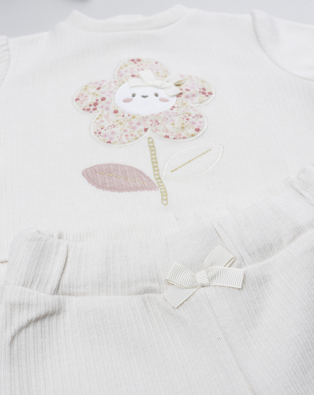 Completo due pezzi neonata margherita