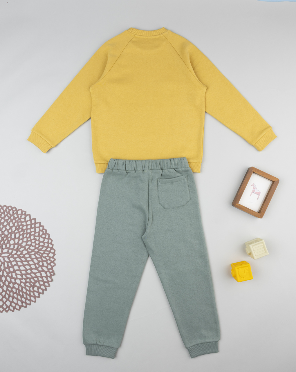 Completo jogging bimbo dino