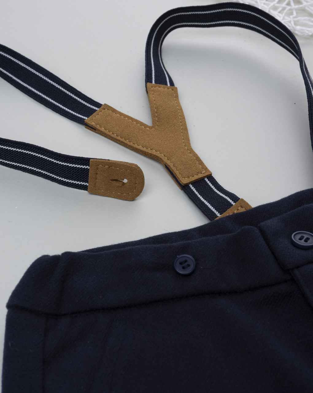 Pantalone con bretelle bimbo blu