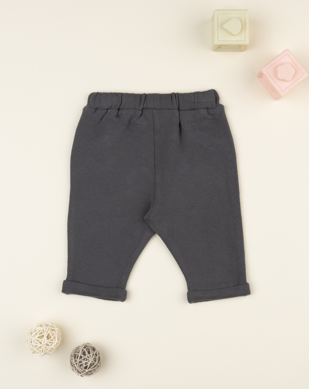 Pantalone bimba grigio maglina tagliata