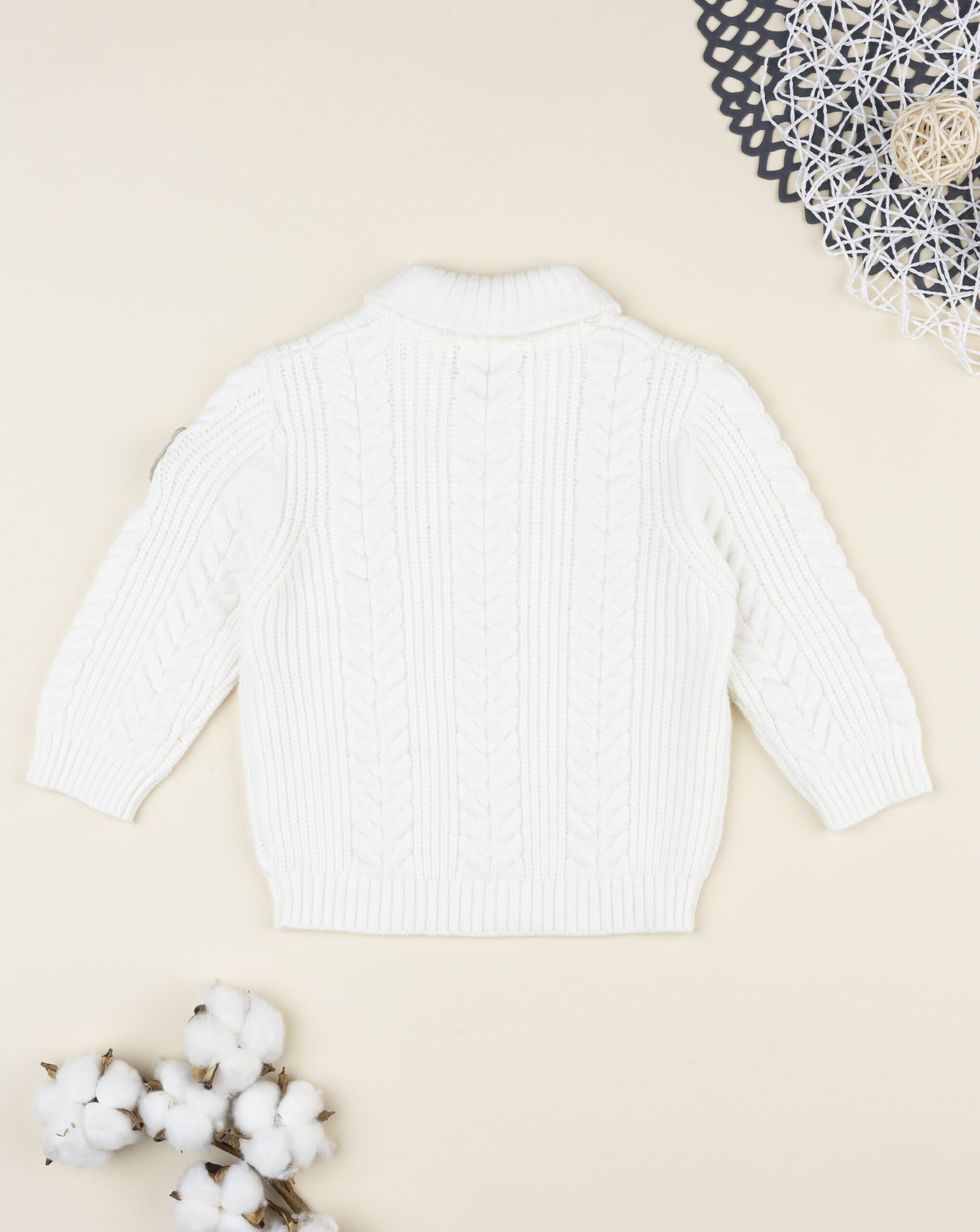 Maglia tricot bimbo bianca patch sul braccio