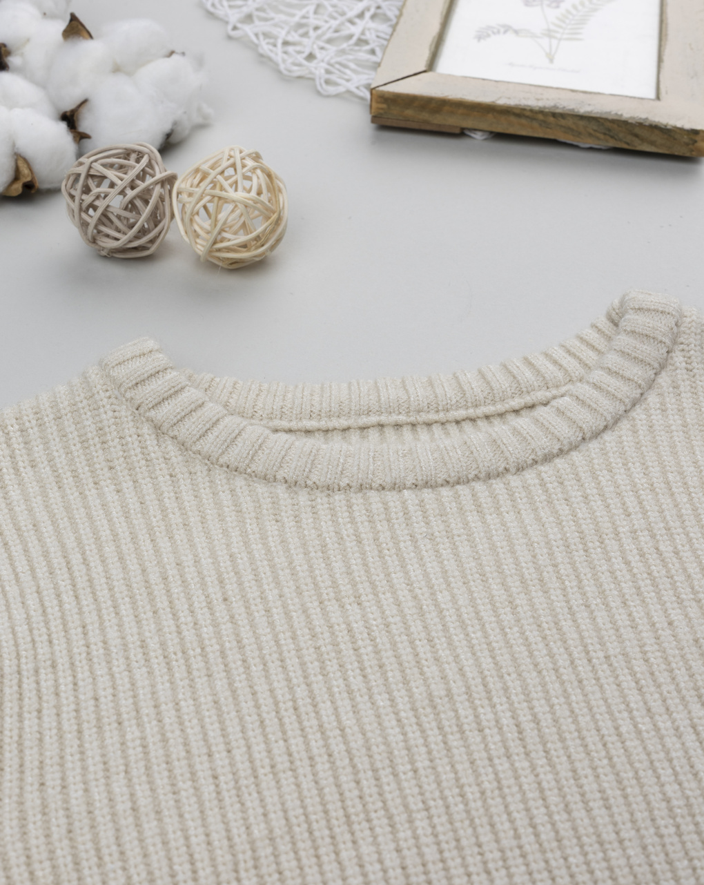 Maglia bambino beige con tascona