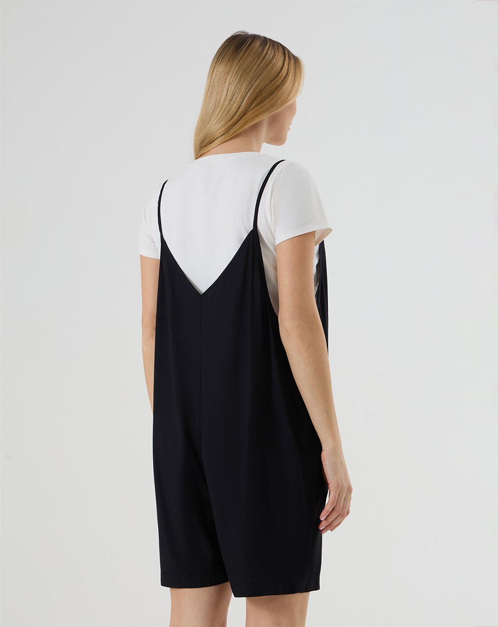 Completo tuta nera e t-shirt premaman allattamento