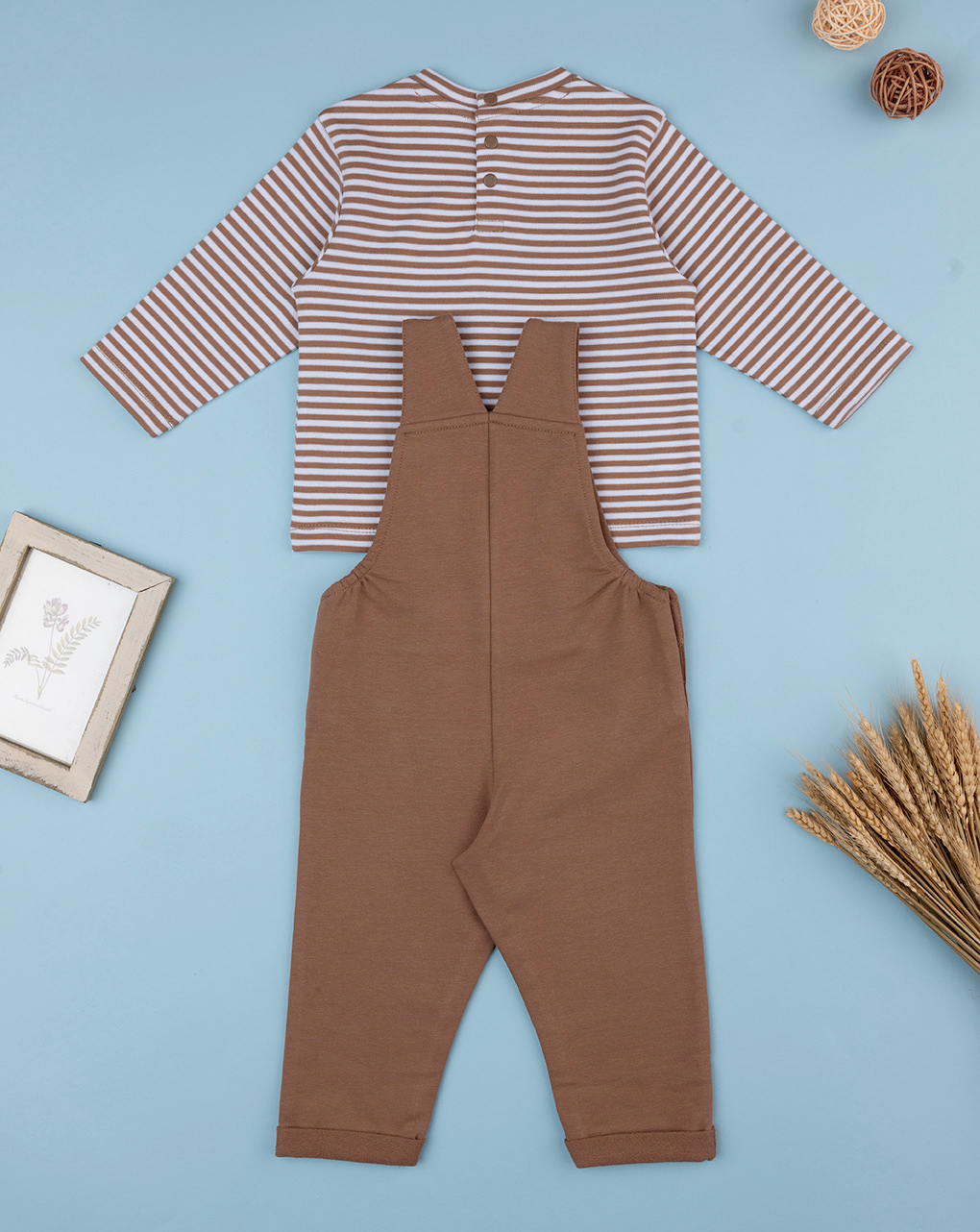 Completo salopette marorne bimbo