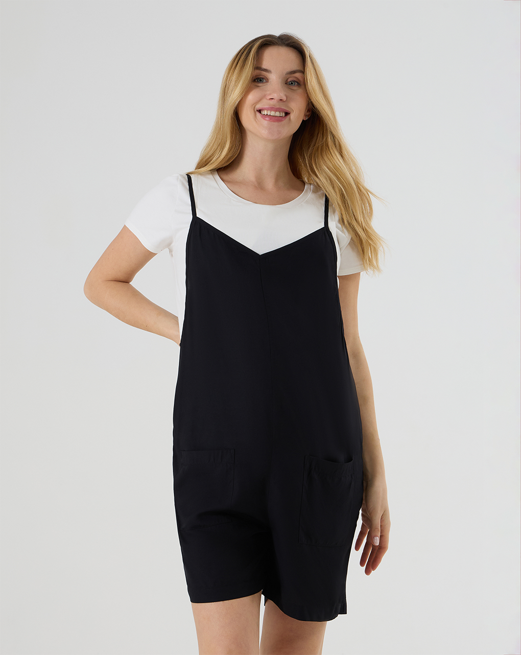 Completo tuta nera e t-shirt premaman allattamento