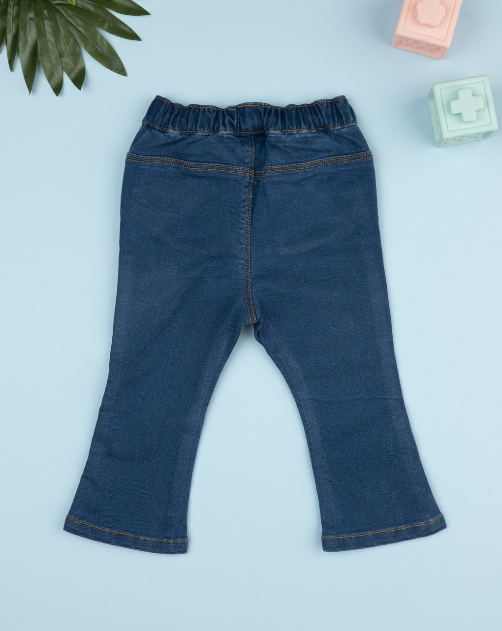 Pantalone zampa denim bimba ricami fiori