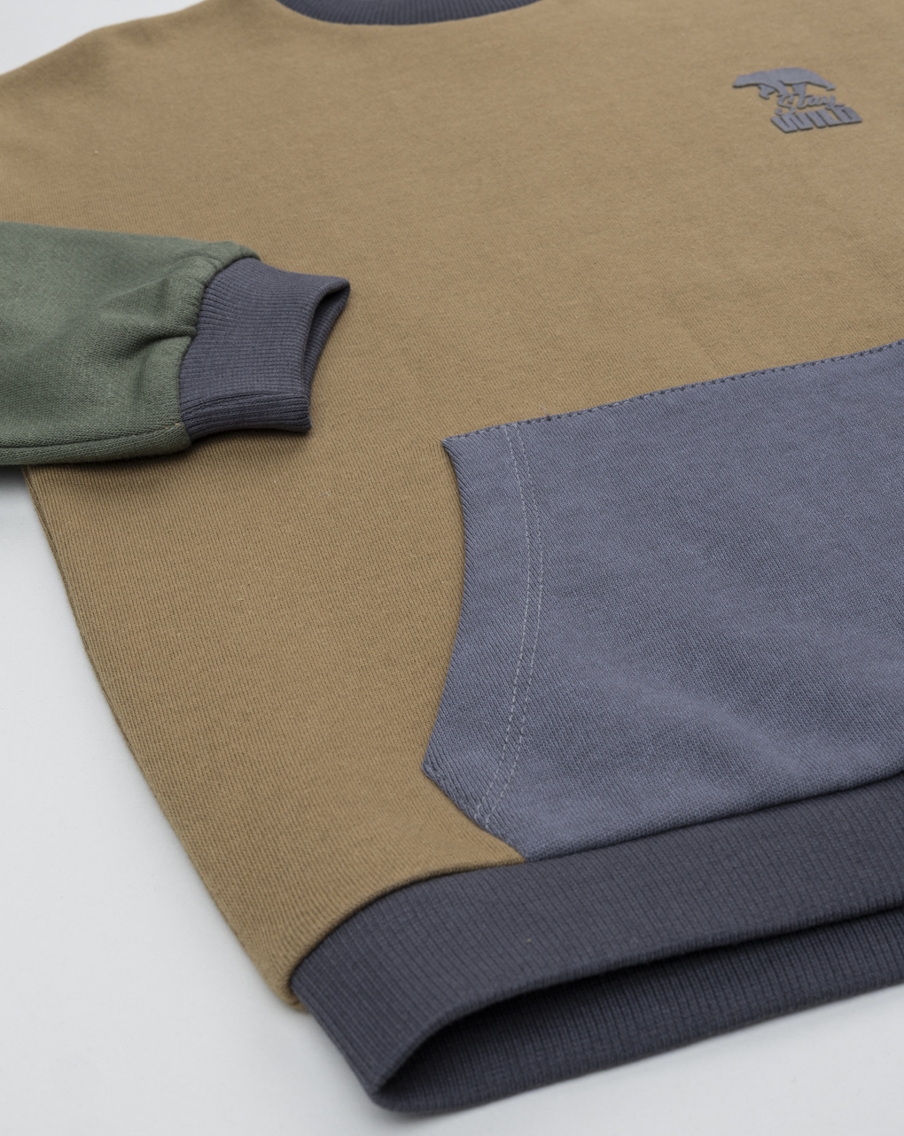 Felpa bimbo color block marrone