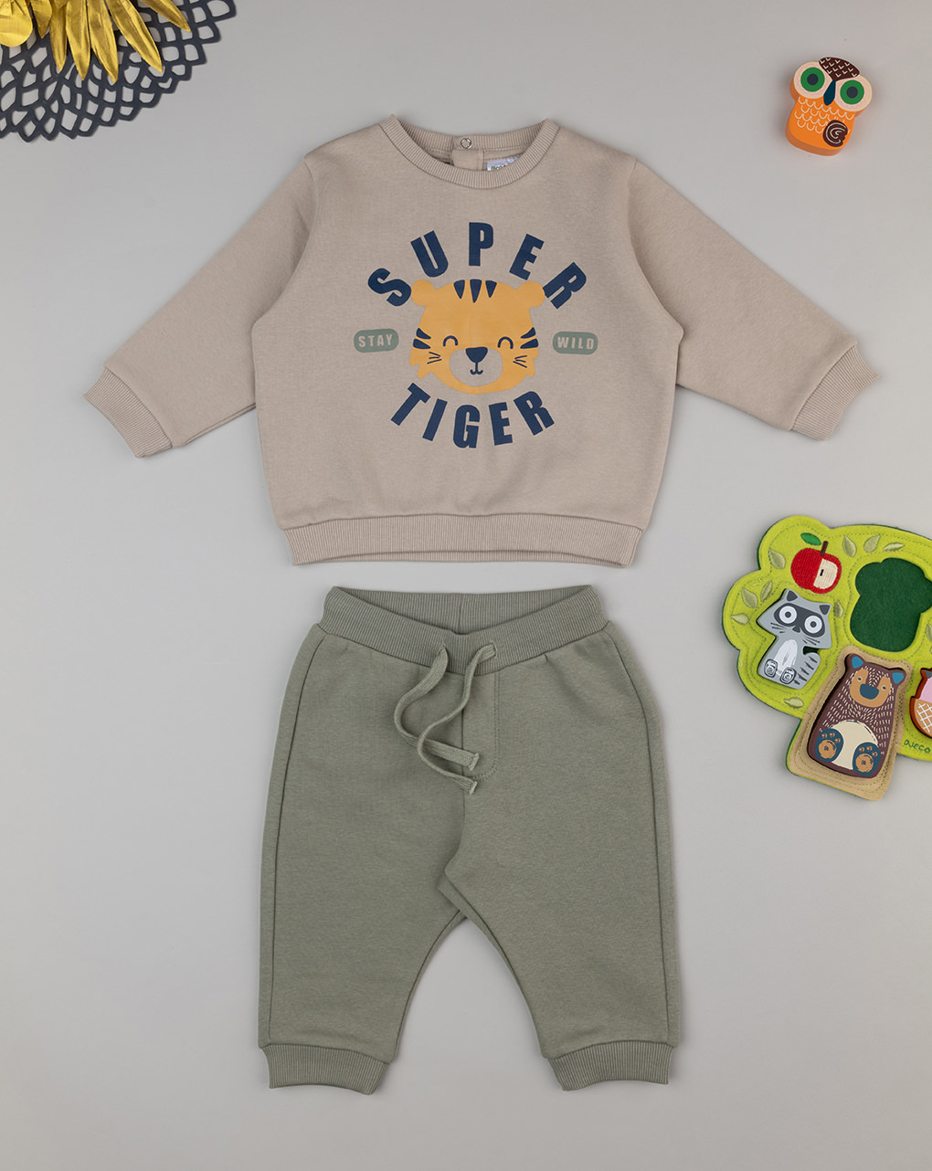 Jogger bimbo verde/beige tigre