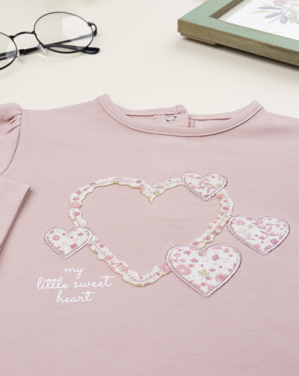 T-shirt bimba rosa patch cuori