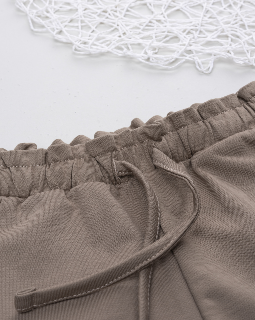 Pantalone bimba marrone cuore ricamato