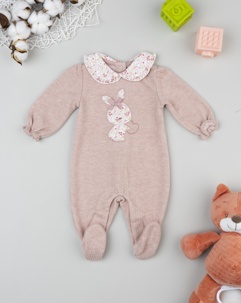 Tutina neonata rosa antico patch coniglietto