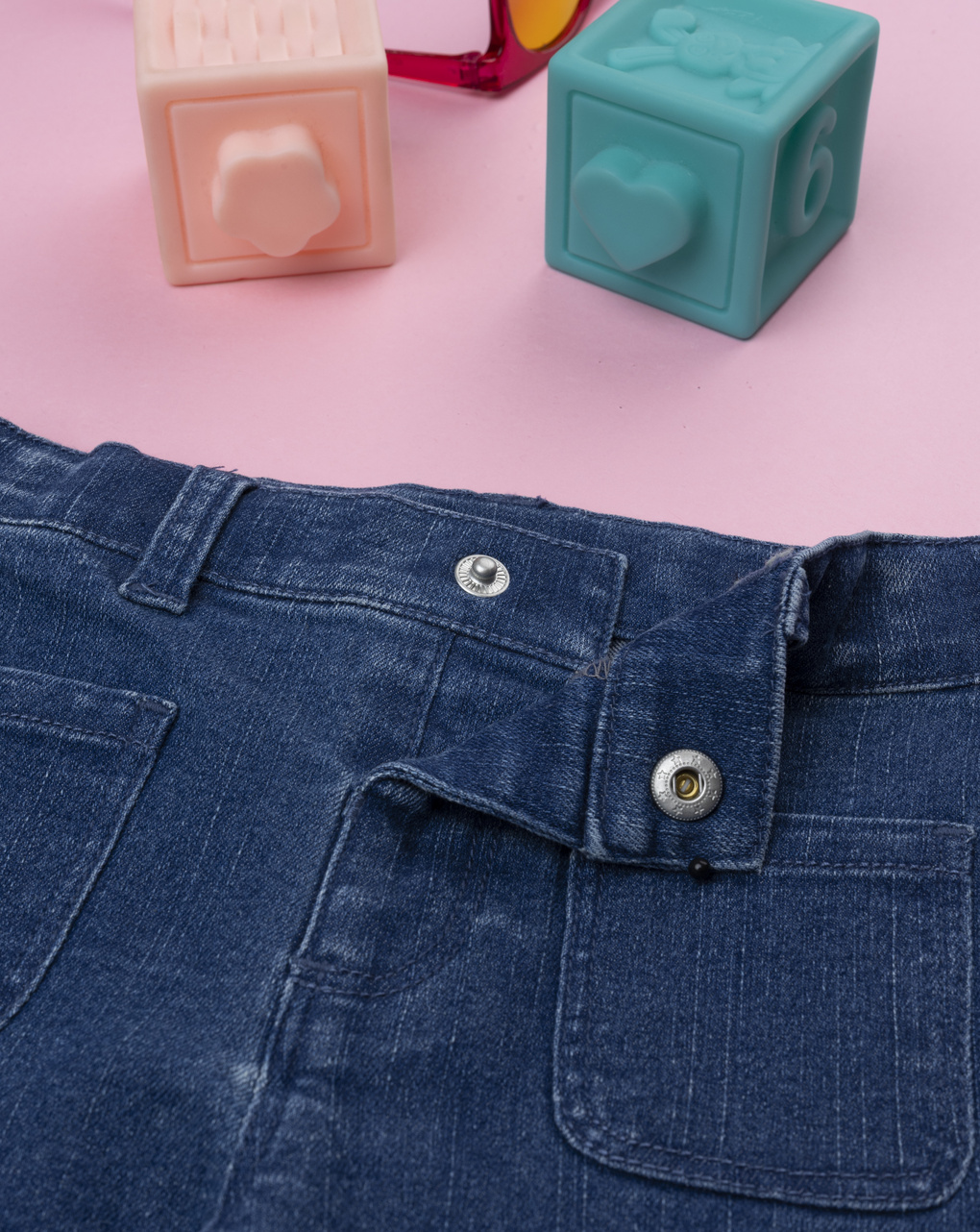 Jeans bimba ricamato