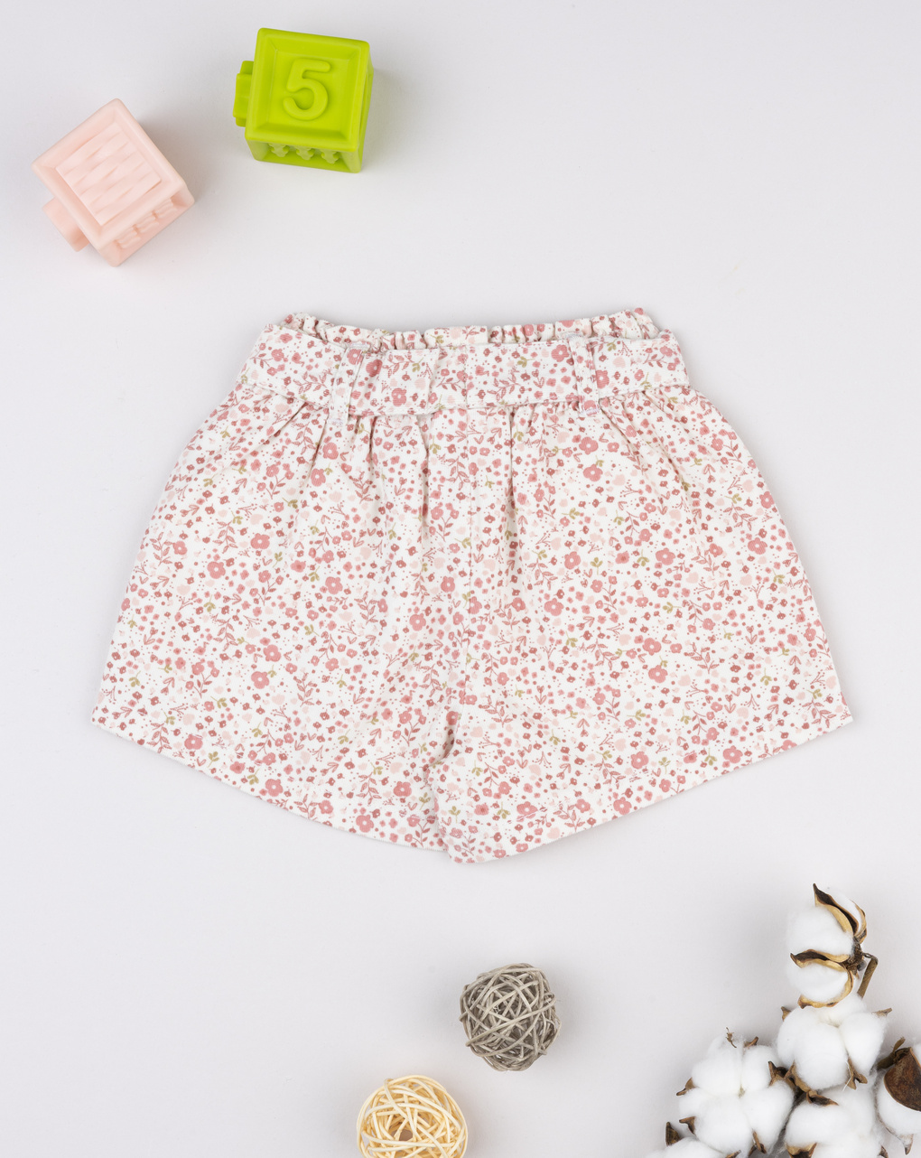 Shorts bimba fiorellini rosa