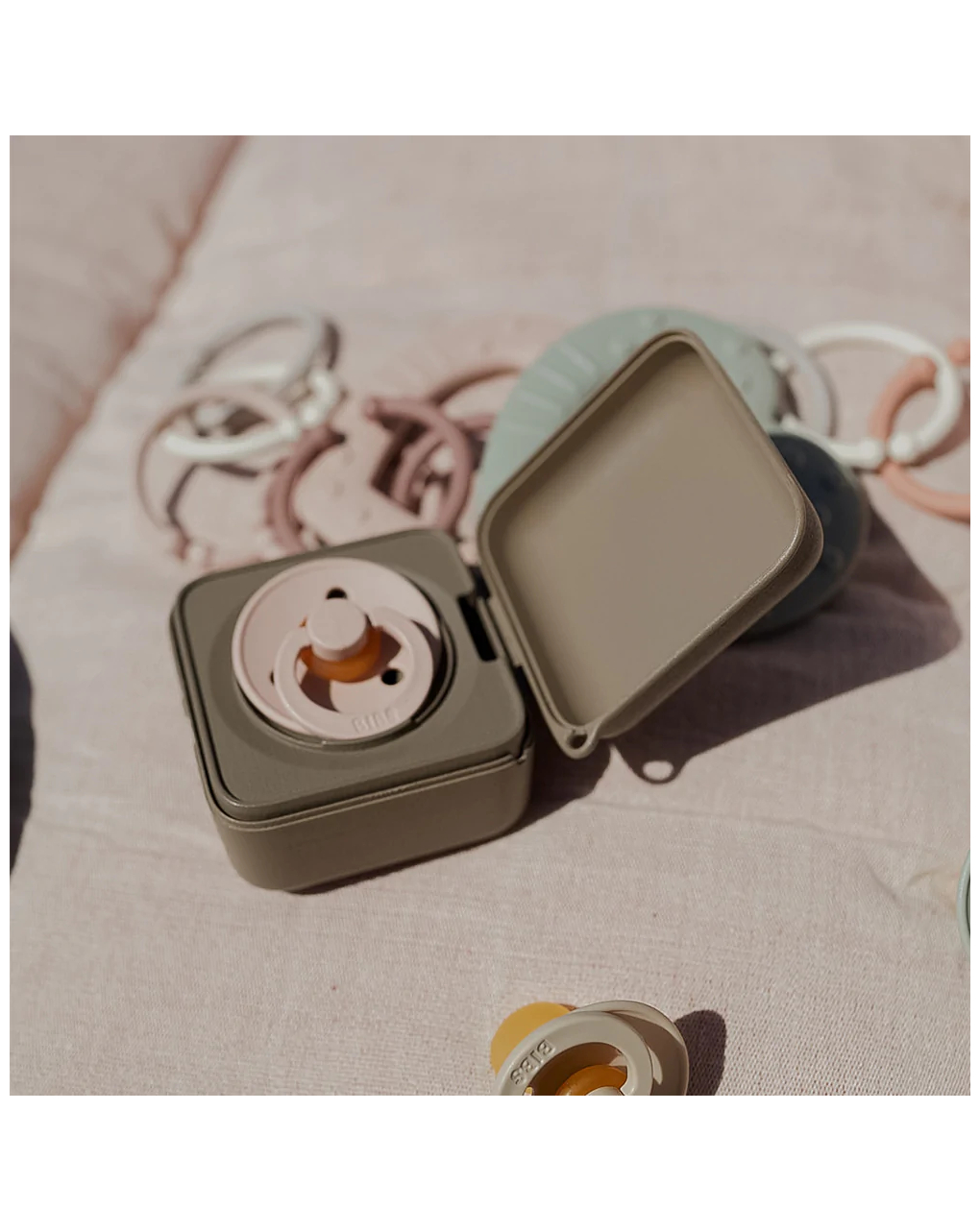 Scatola porta ciuccio salvia - bibs