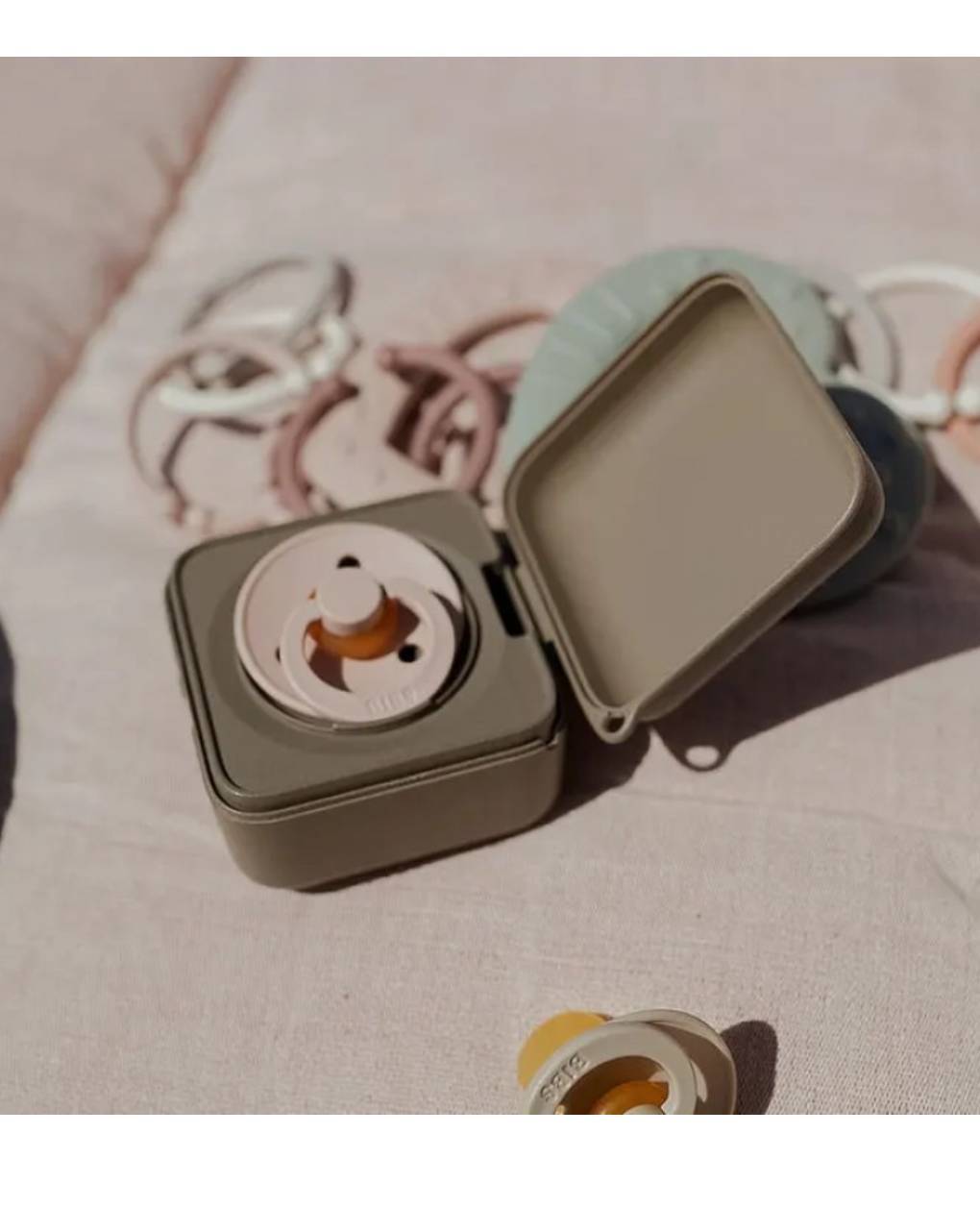Scatola porta ciuccio vaniglia - bibs