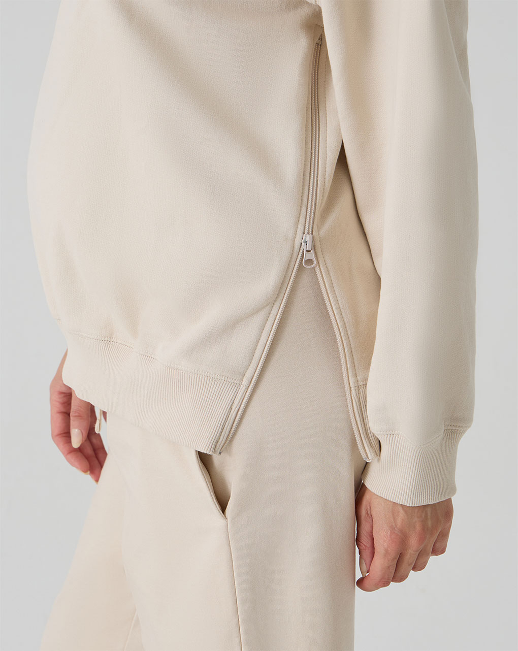 Felpa panna premaman con ricamo