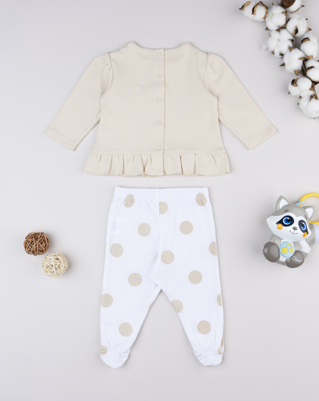 Completo bimba beige coccinella