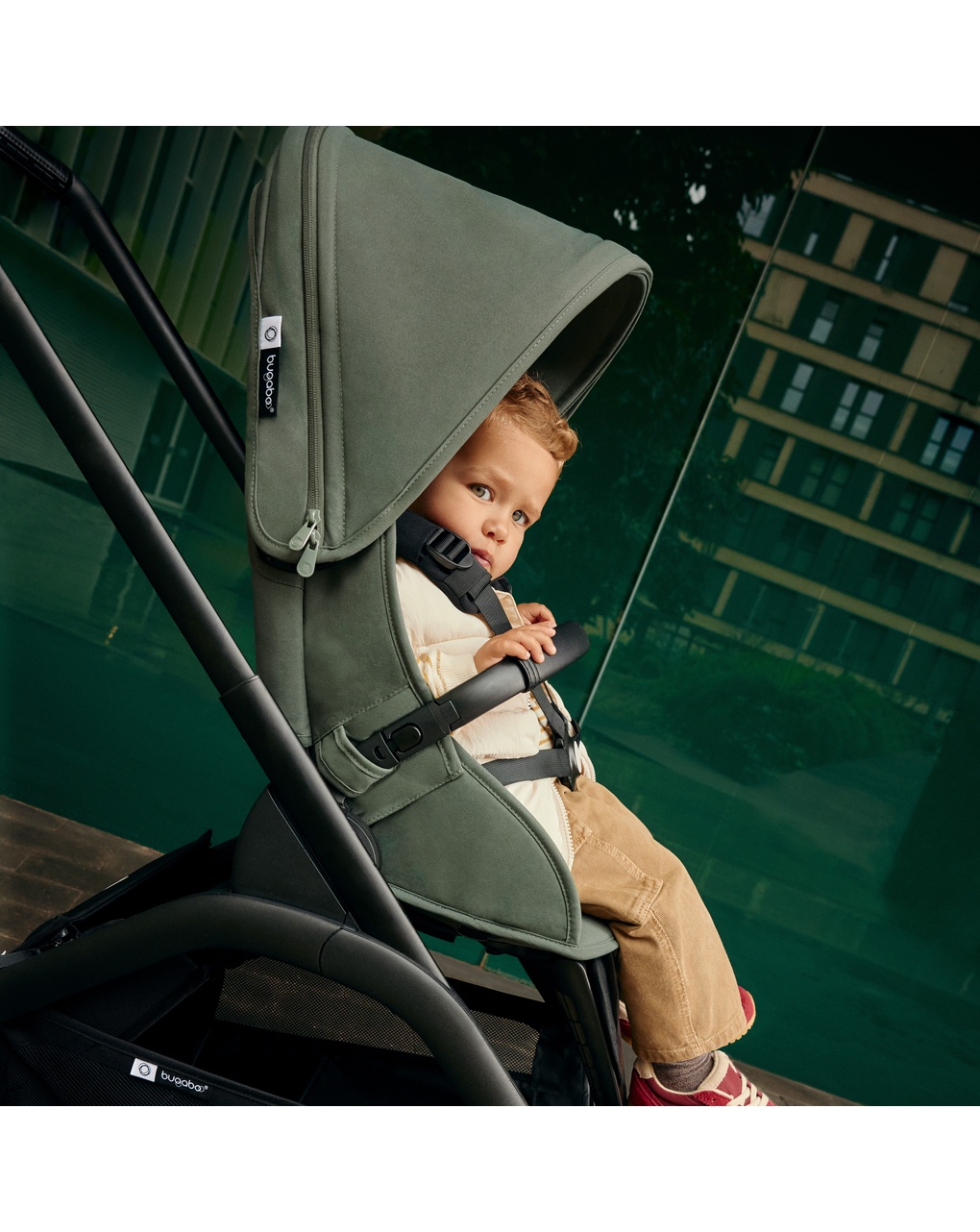 Passeggino dragonfly telaio black con seduta e cappottina forest green - bugaboo