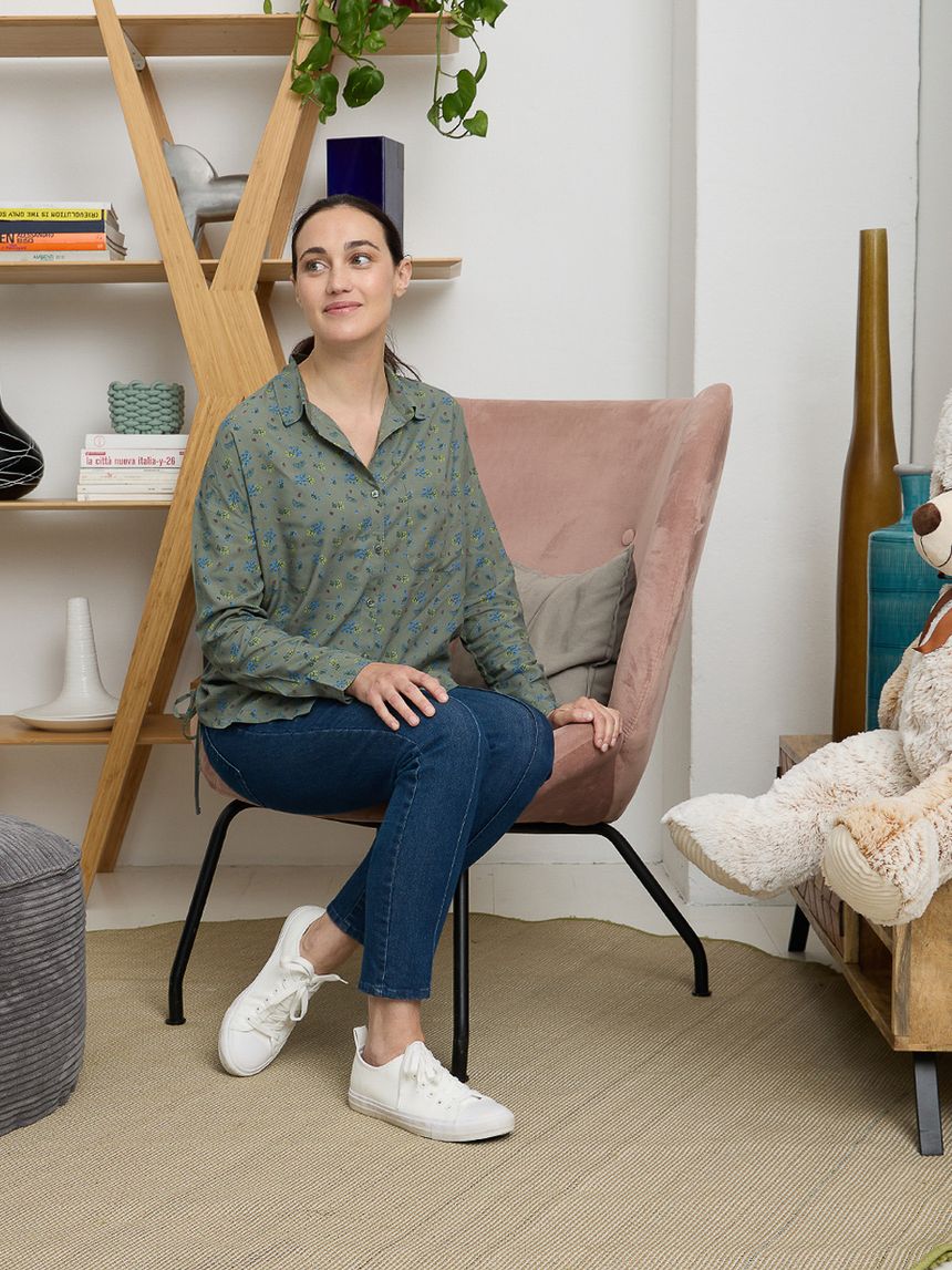 Camicia premaman con fantasia fiori