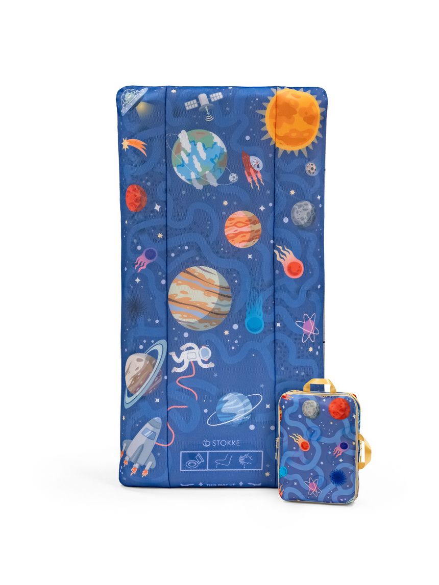 Stokke® jetkids™ cloudsleeper - lettino da viaggio portatile - labirinto spaziale