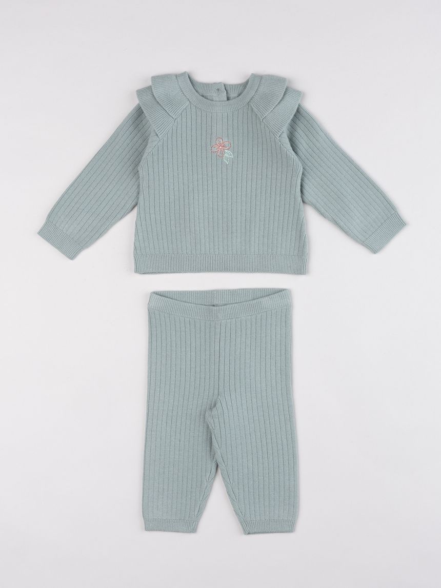 Jogger bimba verde salvia con fiore ricamato e volant
