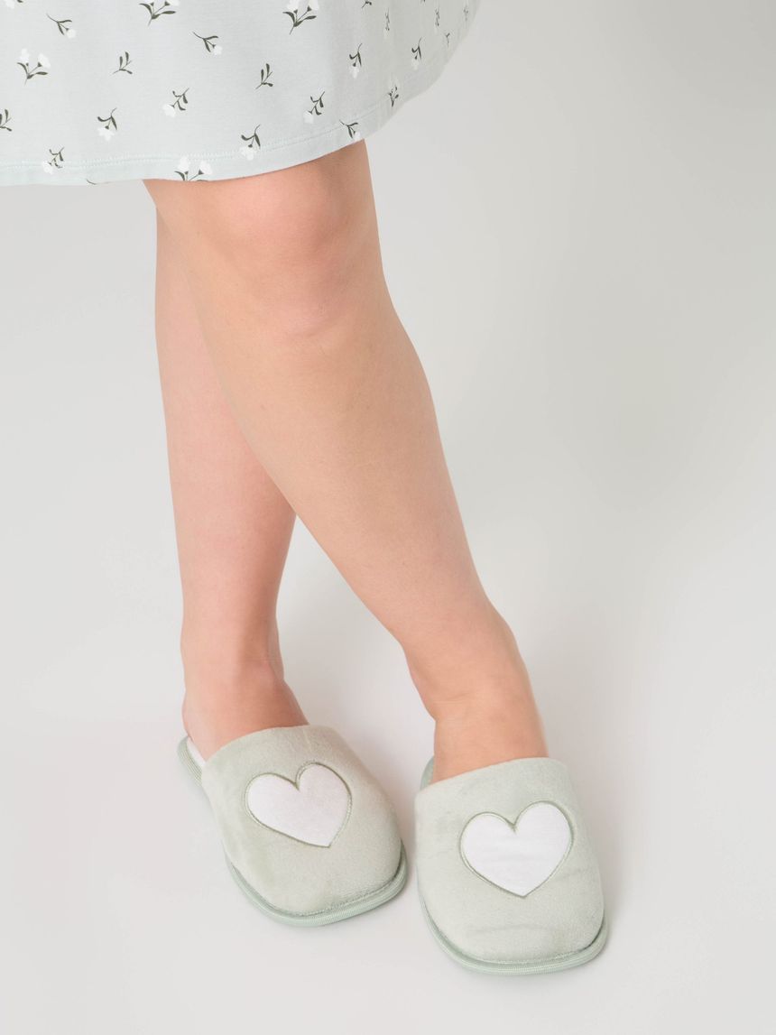 Pantofole cuore verde chiaro