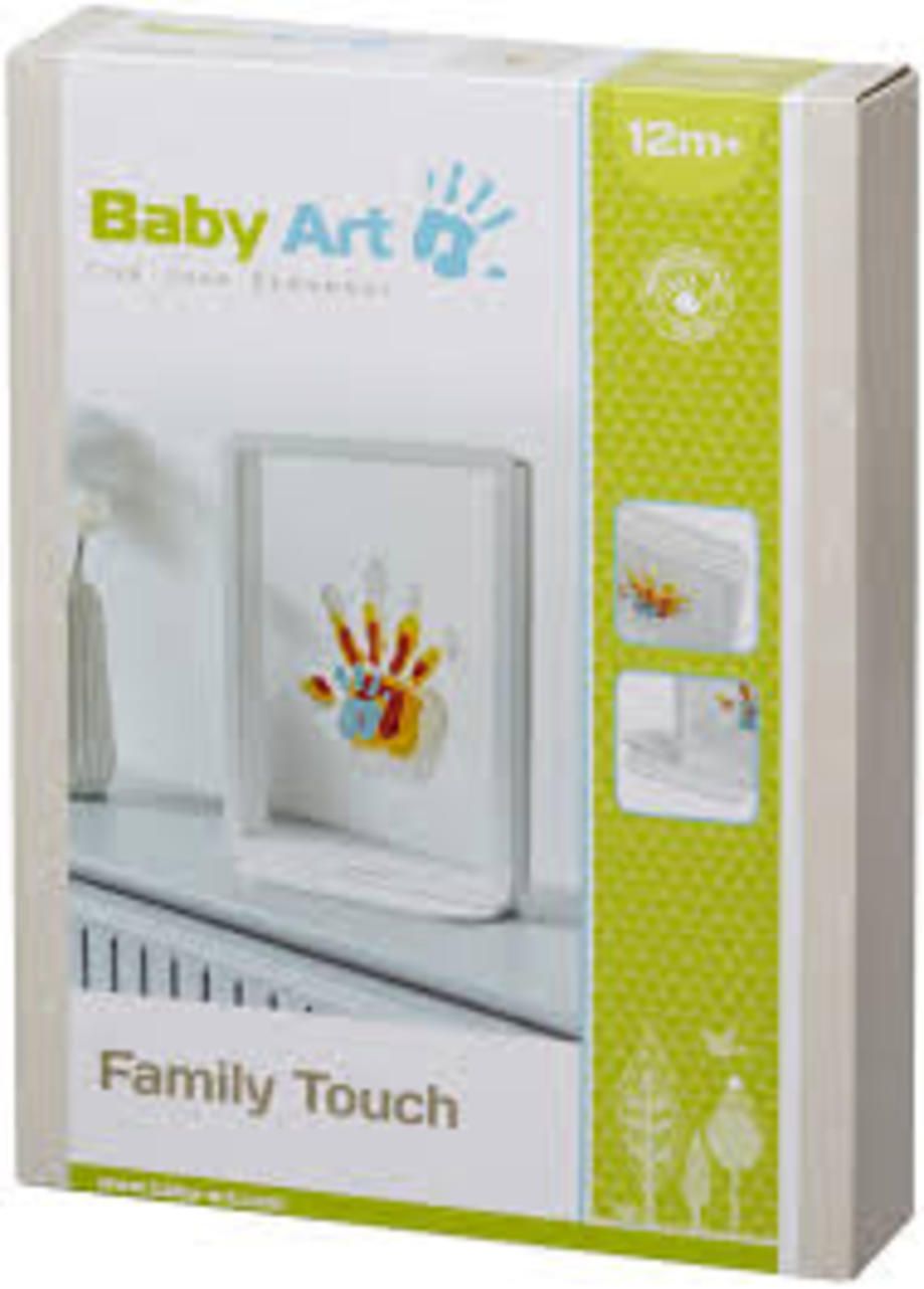 Baby art family touch