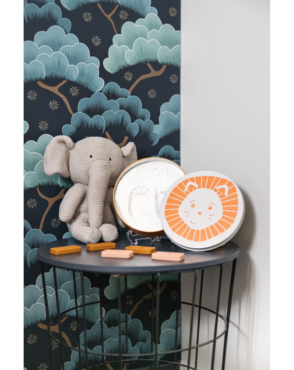 Magic box organic lion