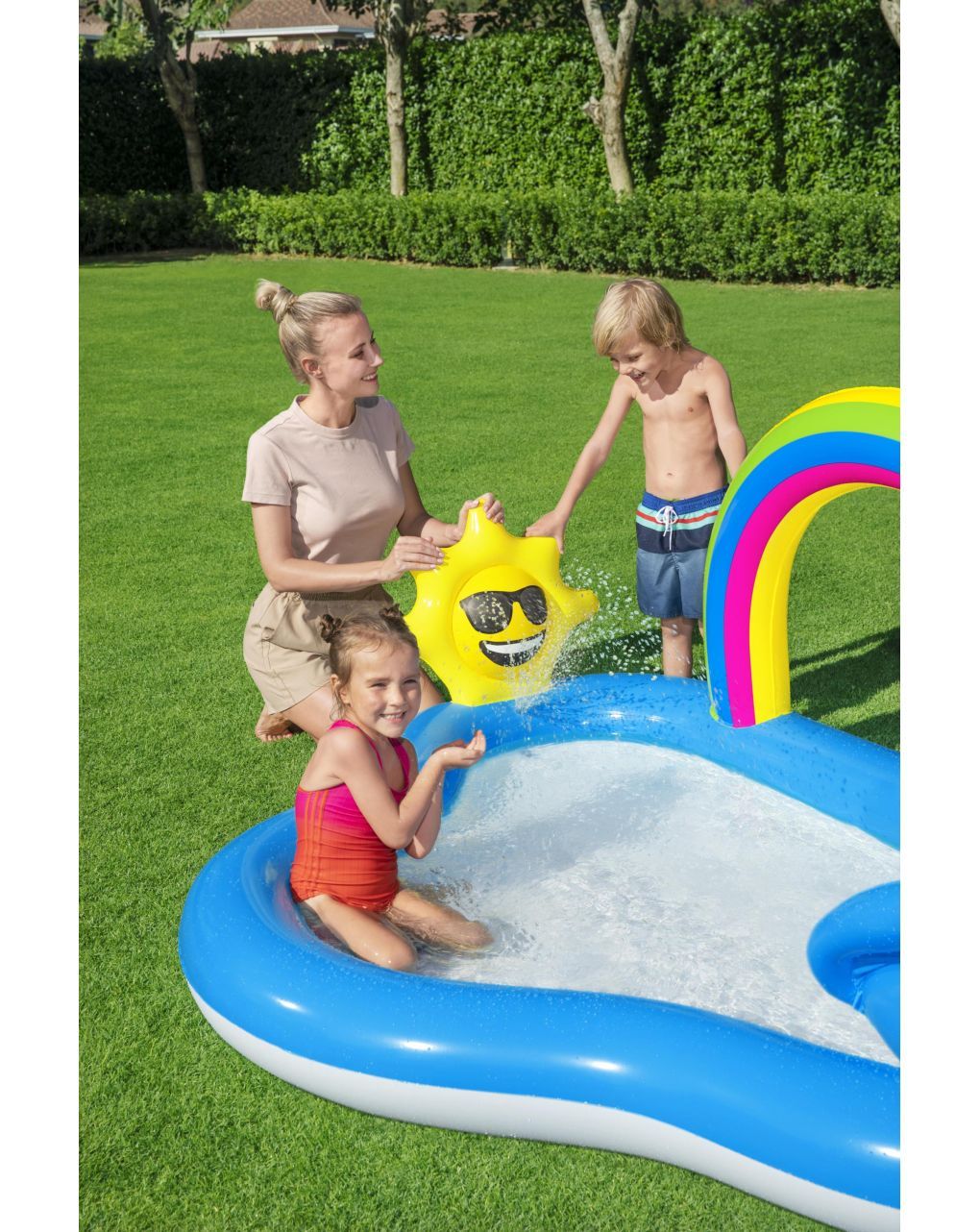 Play center arcobaleno 257x145x91 cm con scivolo e spruzzatore a forma di sole - bestway