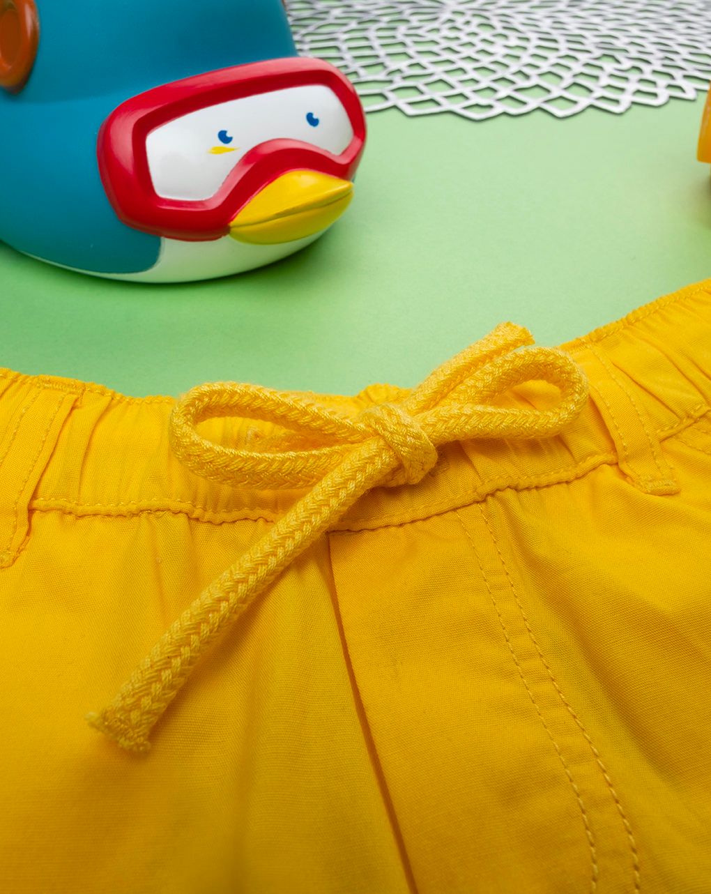 Short bermuda bimbo giallo