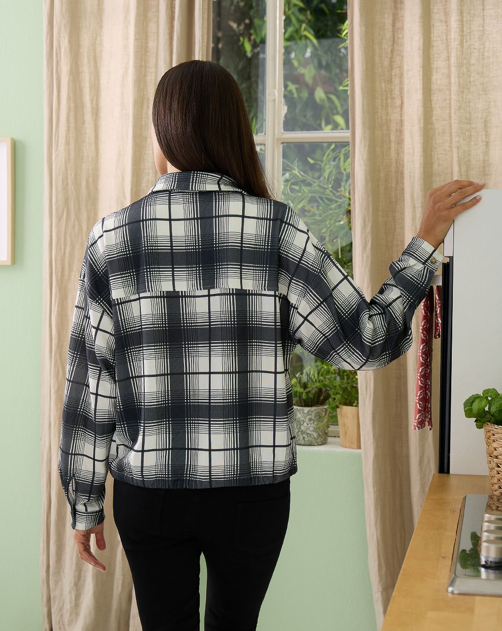 Camicia premaman con fantasia check nera