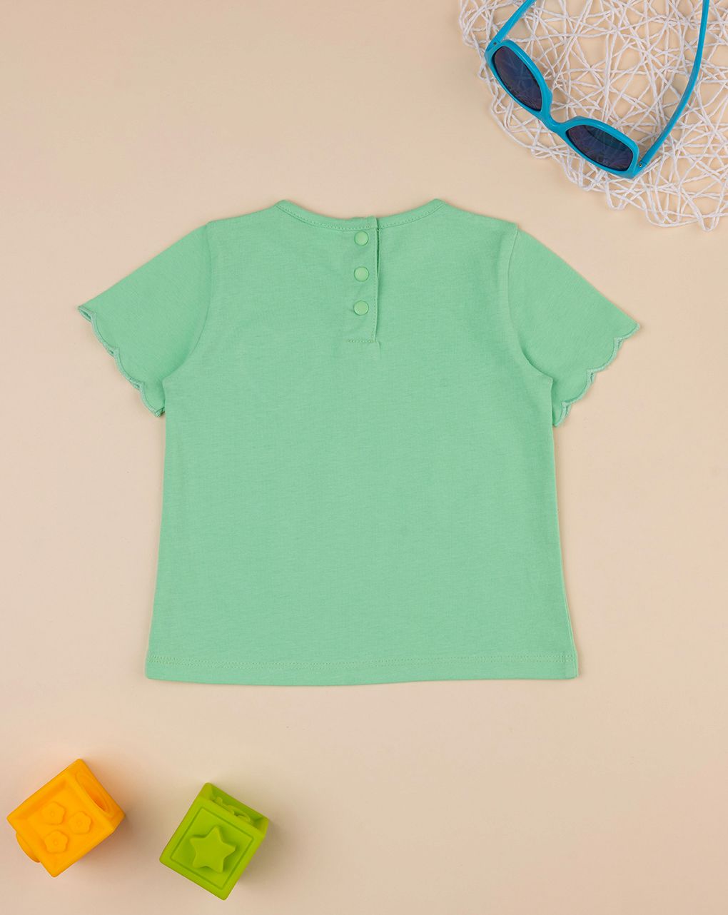 T-shirt verde bimba a maniche corte
