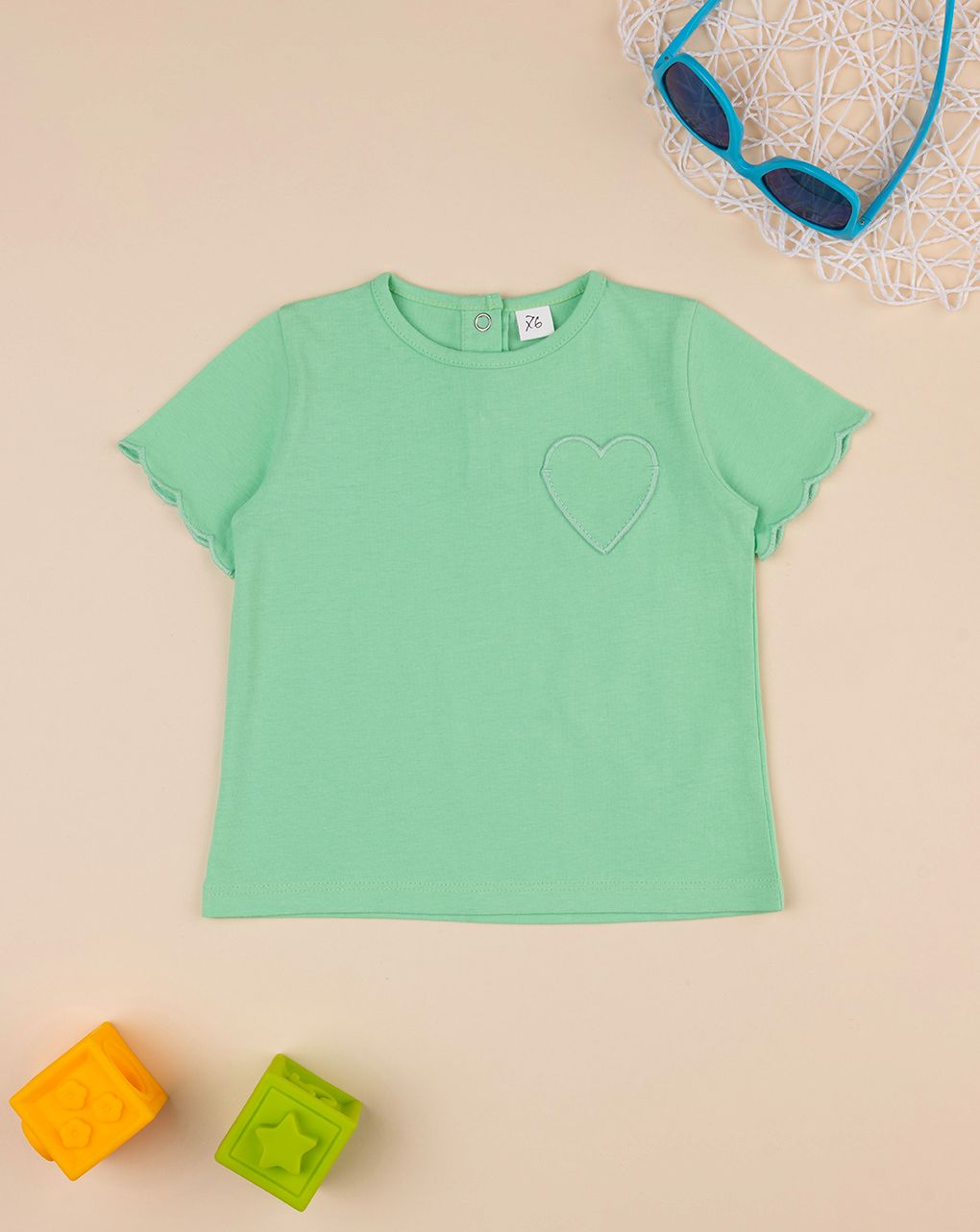 T-shirt verde bimba a maniche corte