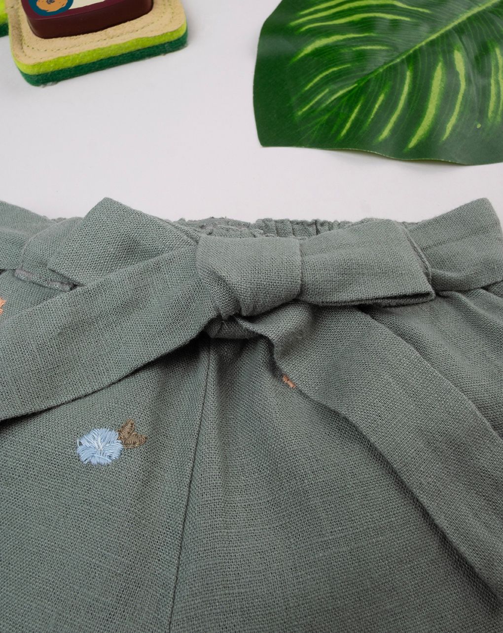 Shorts bimba lino verde