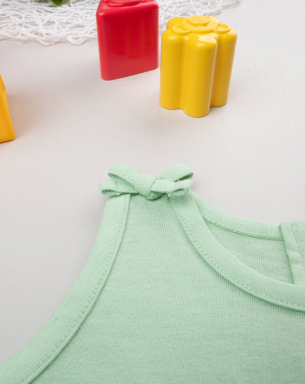 Canotta verde fragole