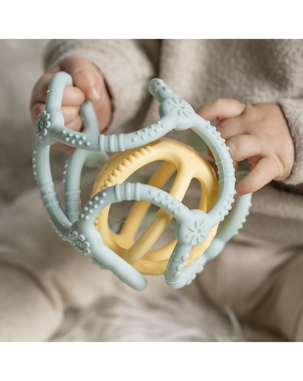 Set 2 palline in silicone verde e giallo - 0+ - nattou