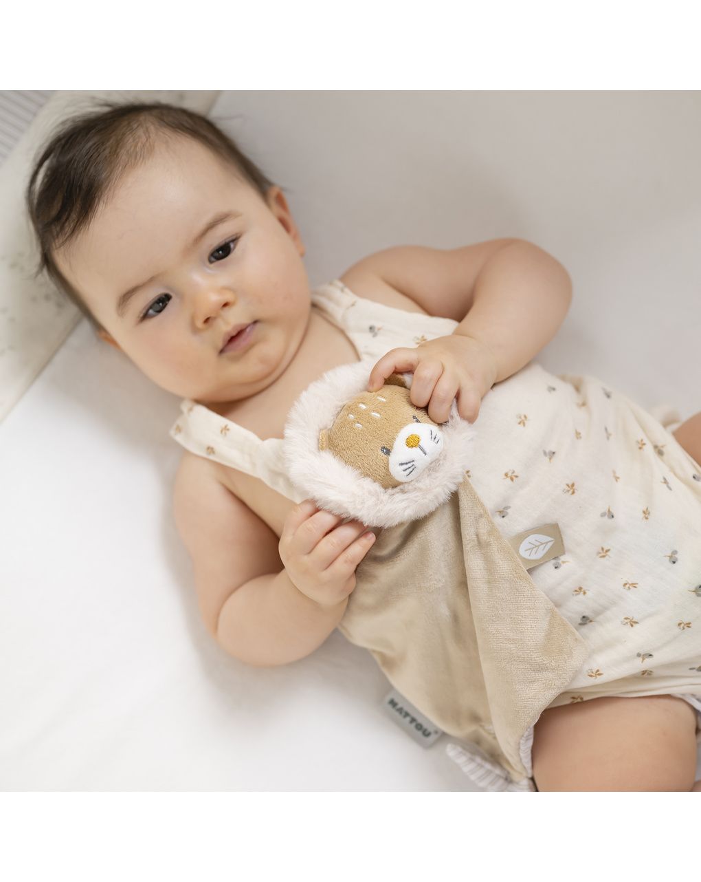 Mini doudou ernest il 
leone - 0+ - nattou
