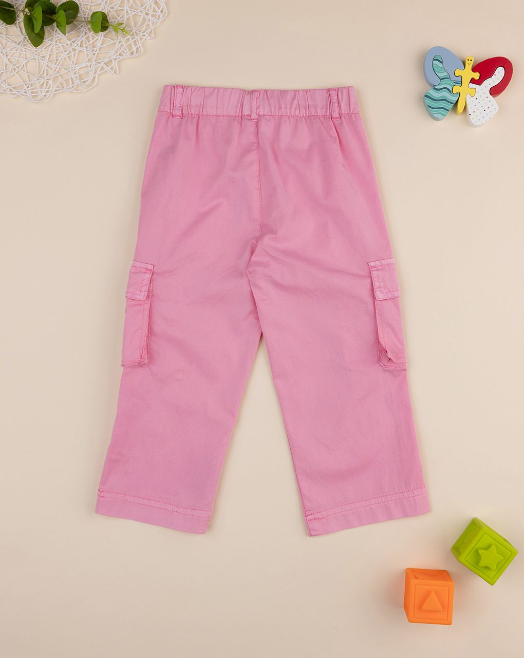 Pantalone rosa cargo bambina con tasconi