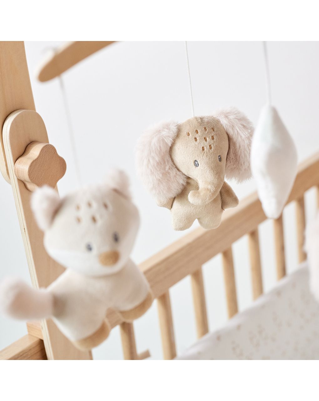 Giostrina oli flo & ernest (struttura in legno) - 0+ - nattou