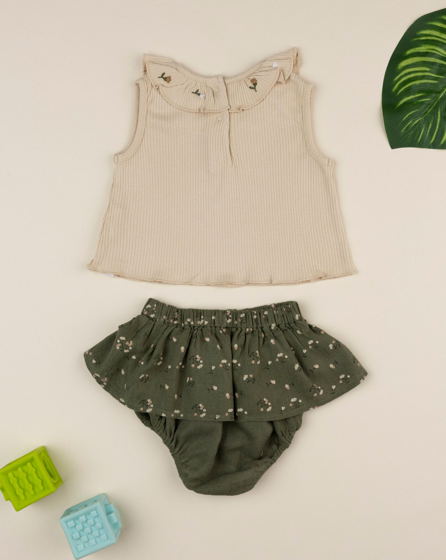 Completo bimba verde/beige