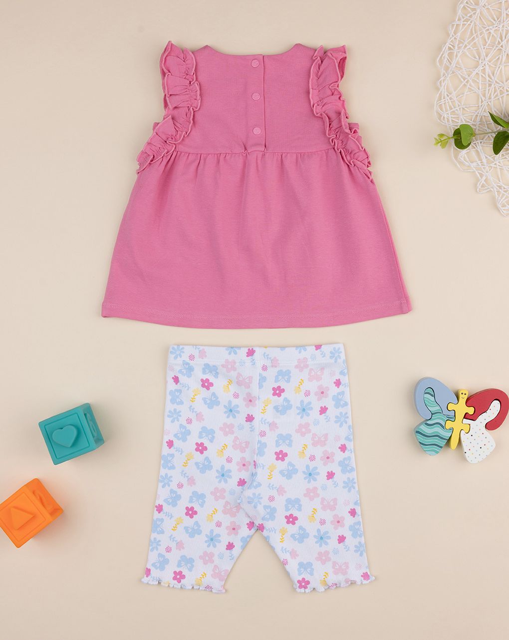Completo bimba rosa con fiori