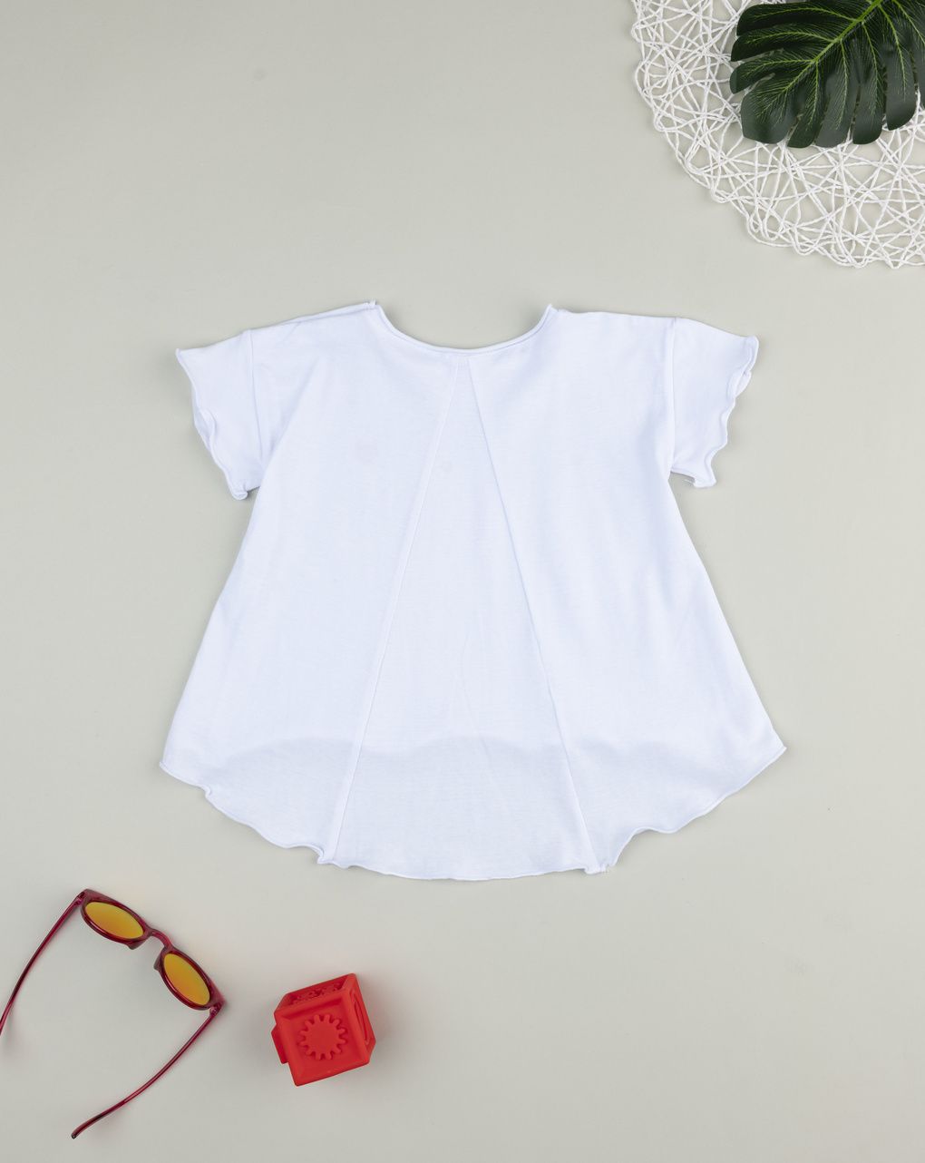 T-shirt bimba bianca fragola