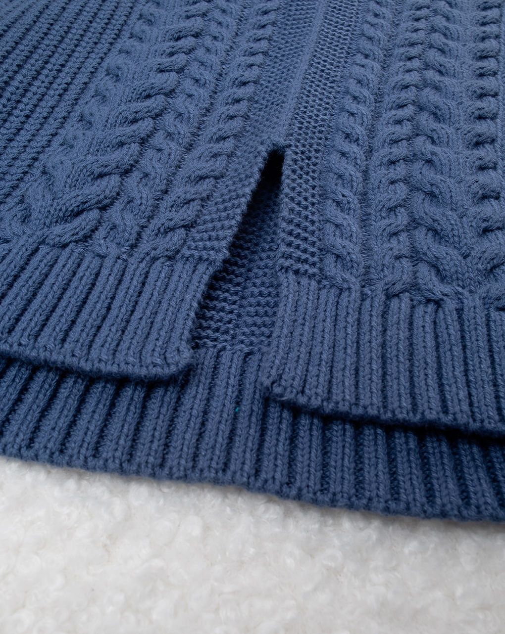 Maglia tricot blu bimba