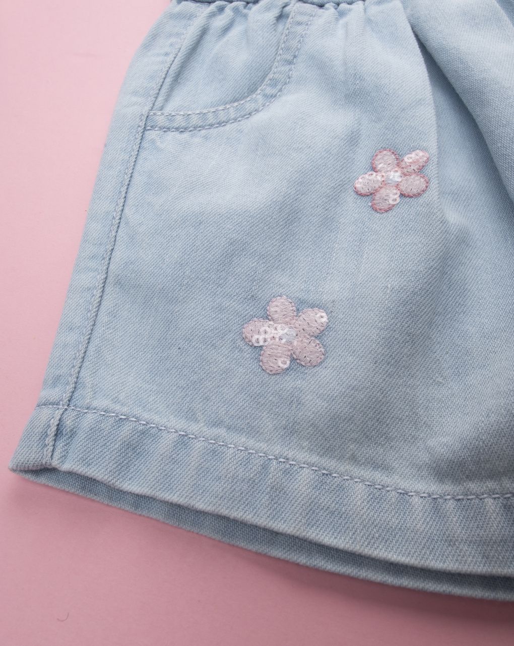 Shorts bimba denim fiori applicati