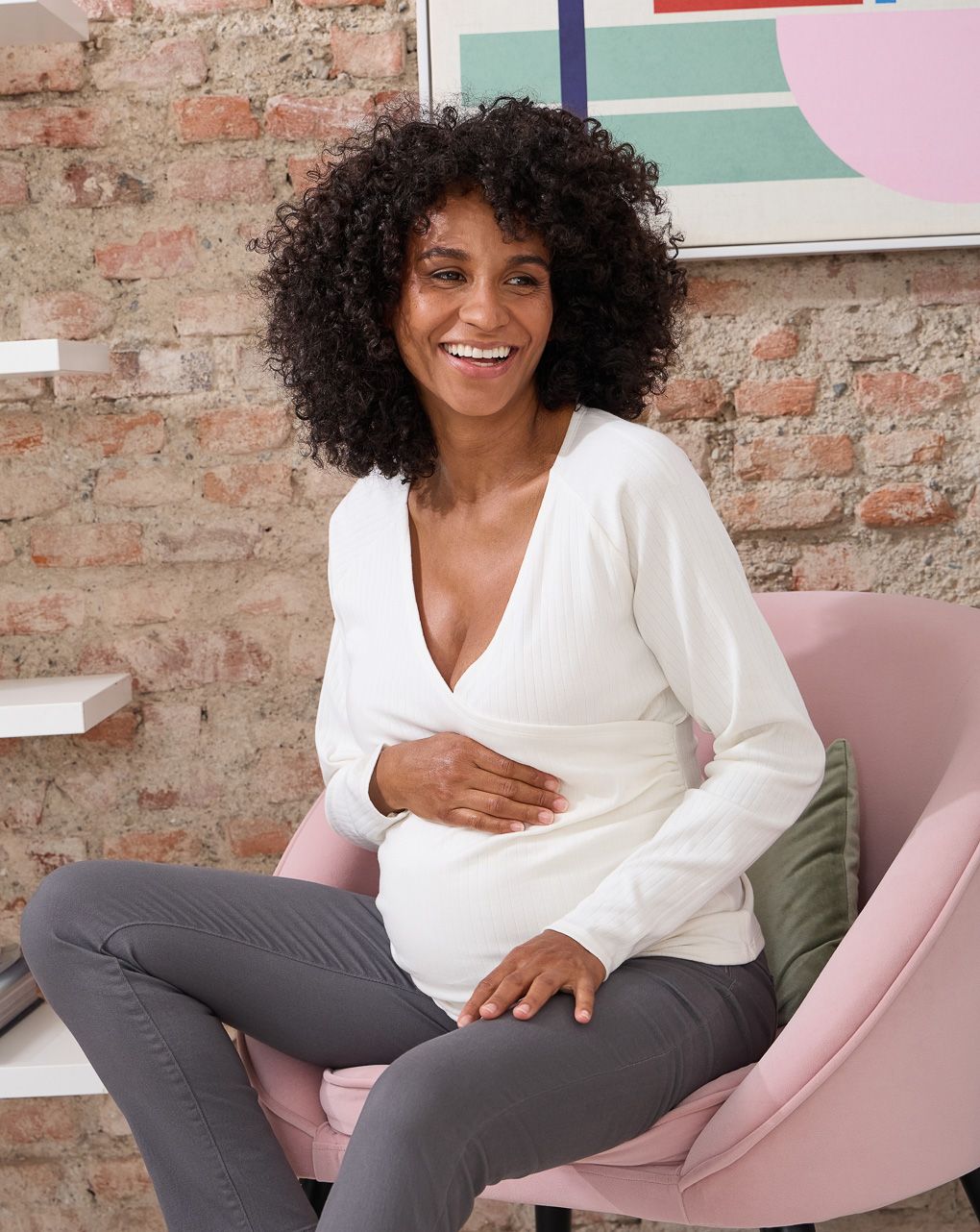 Maglioncino premaman bianco con scollo a v