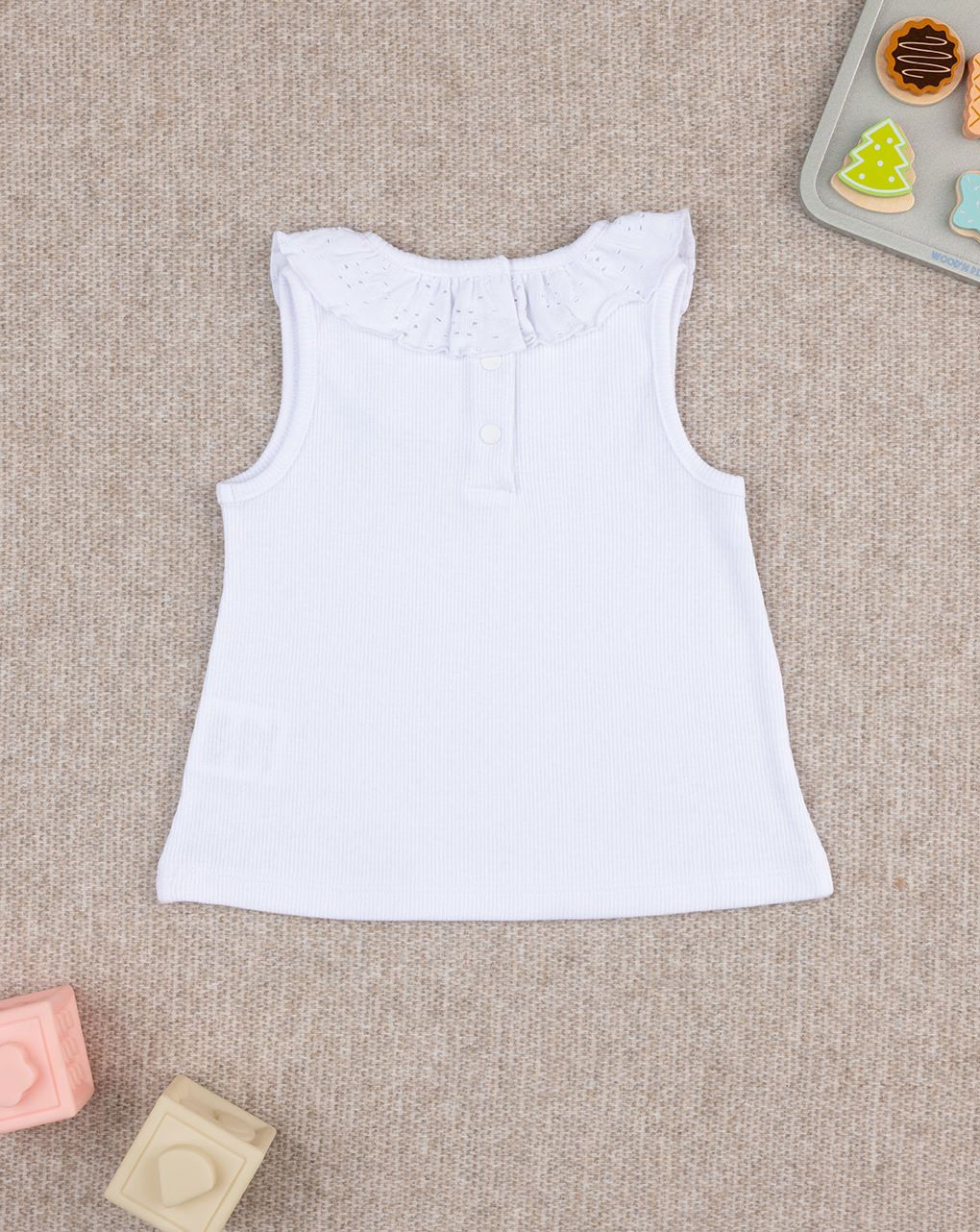 T-shirt bimba bianca collo sangallo