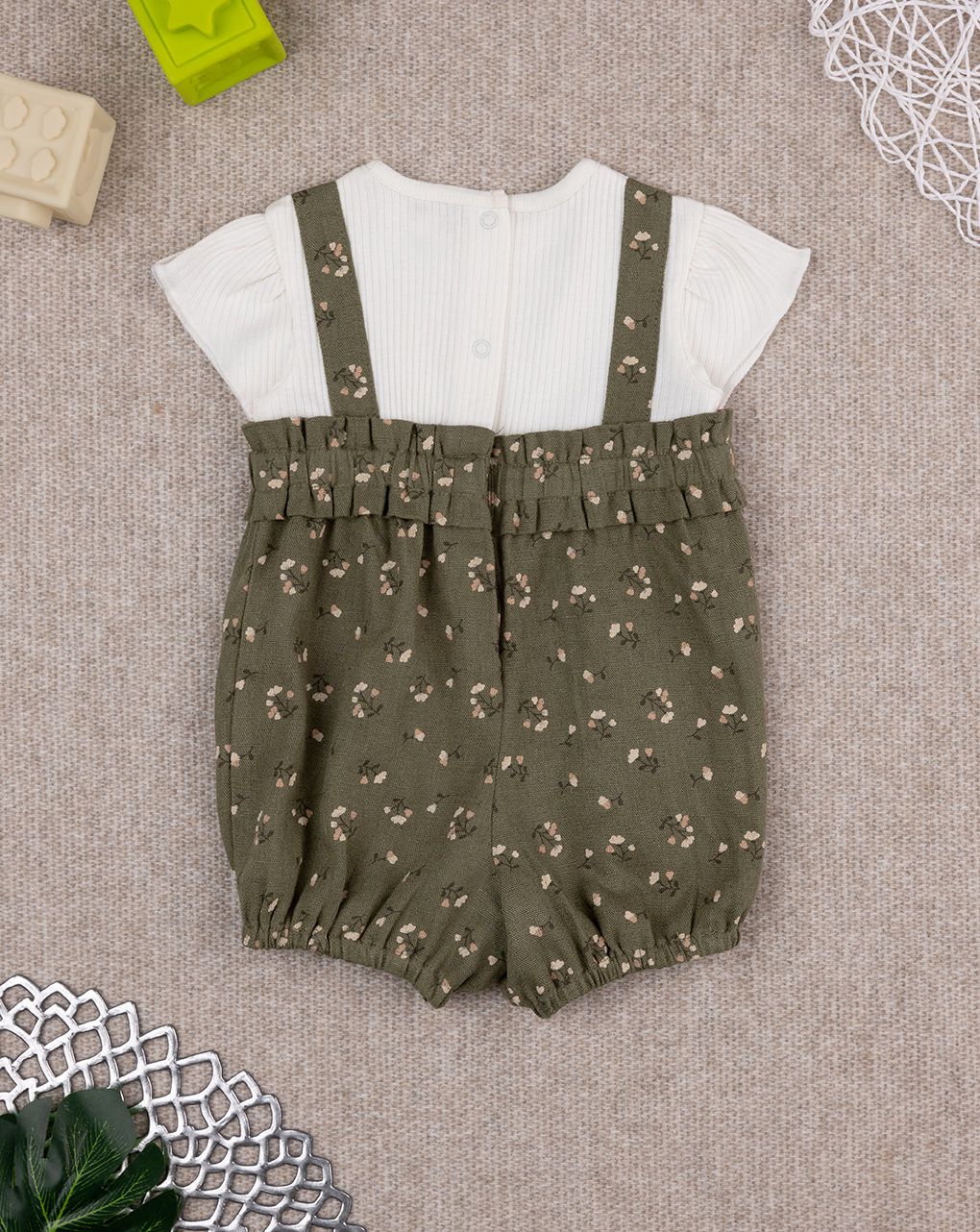Tutina corta bimba verde fiorellini