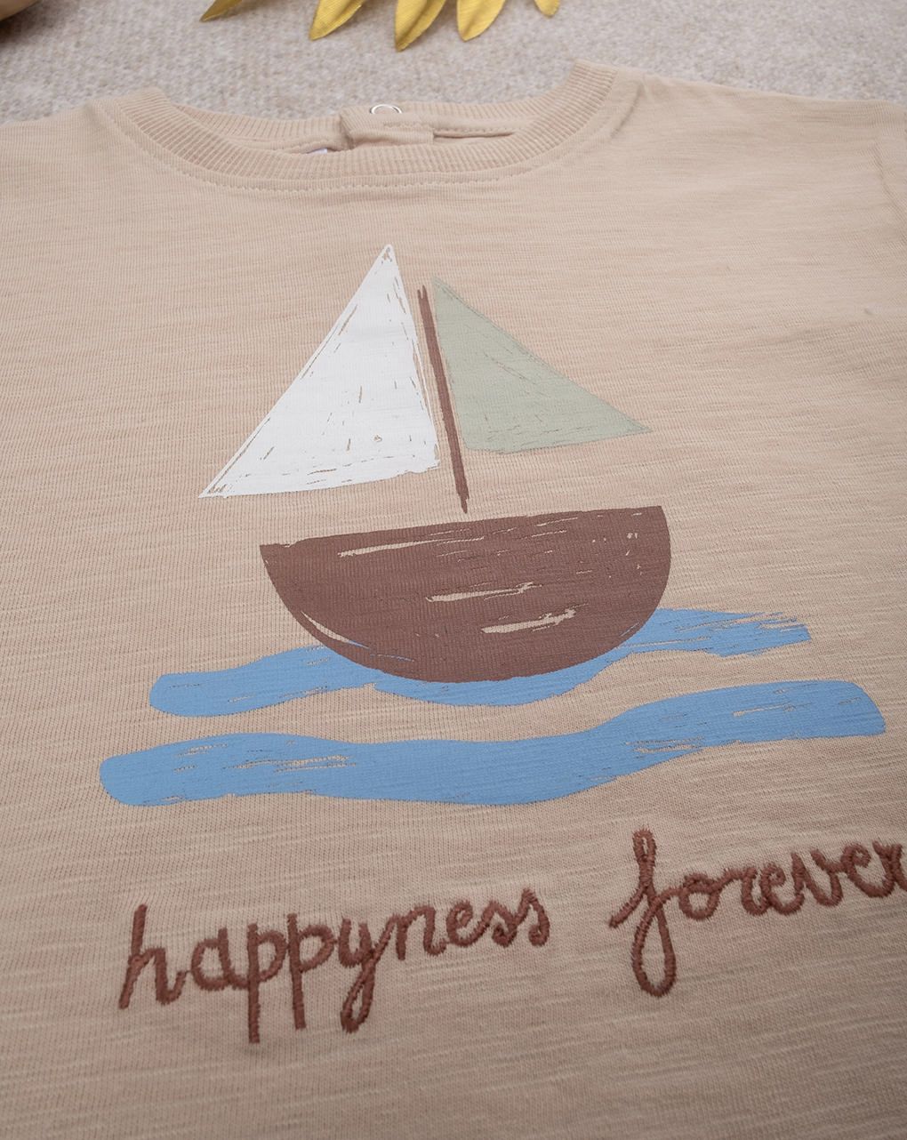 T-shirt bimbo beige stampa barca