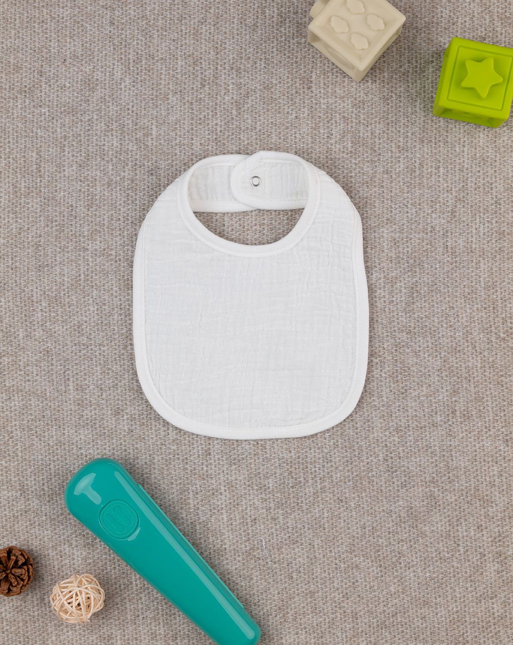 Bavaglino bimbo bianco panna